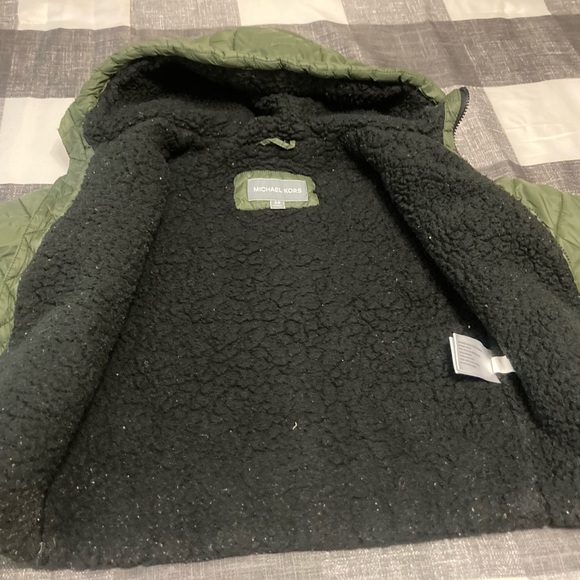 Boys authentic Michael Kors winter coat size 5/6 - Picture 5 of 11